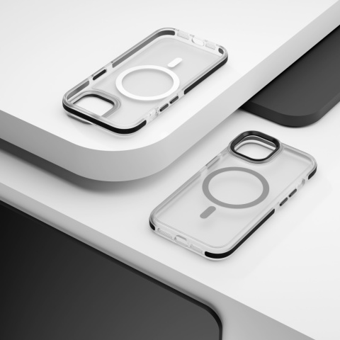 Nakładka Etteri Icy Mag do iPhone 16 Pro 6,3" czarna