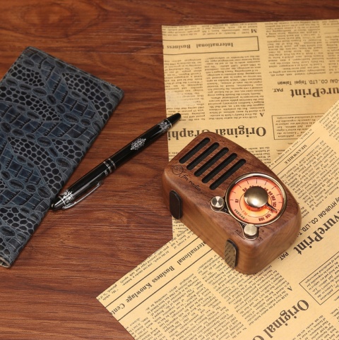 Radio Feegar RETRO walnut wooden